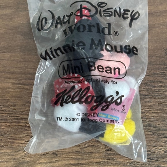 DISNEY World Mini Bean Bag Plush MINNIE MOUSE Kellogg’s Cereal Promo Toy 2001 - Picture 1 of 5